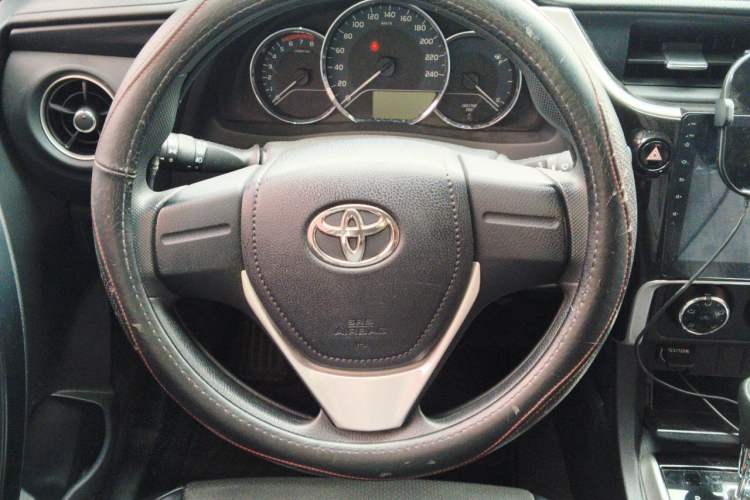 Used Toyota Corolla 2017 Revised Version 1.2T S-CVT GL Steering Wheel