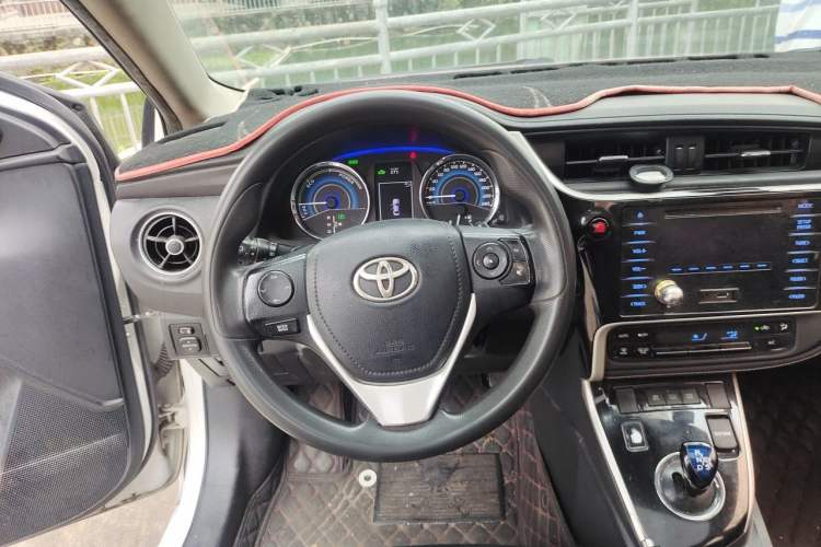 Used Toyota Corolla 2017 Revised Dual-Engine 1.8L E-CVT Leading Edition Steering Wheel