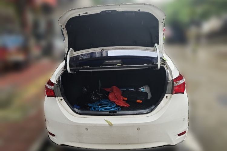 Used Toyota Corolla 2017 1.2T CVT GL Trunk