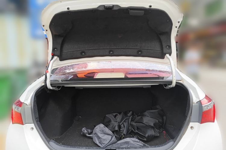 Used Toyota Corolla 2017 Revised Version 1.2T S-CVT GL Trunk