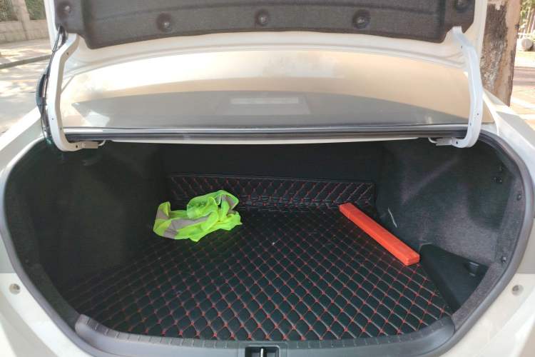 Used Toyota Corolla 2017 1.2T CVT GL Trunk