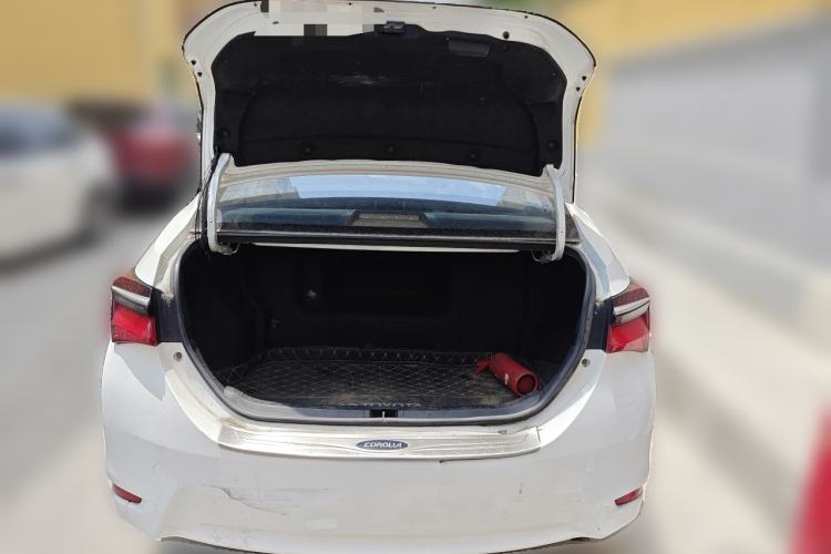 Used Toyota Corolla 2017 Revised Dual-Engine 1.8L E-CVT Leading Edition Trunk
