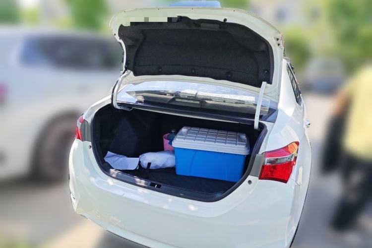 Used Toyota Corolla 2017 Revised Version 1.2T S-CVT GL Trunk