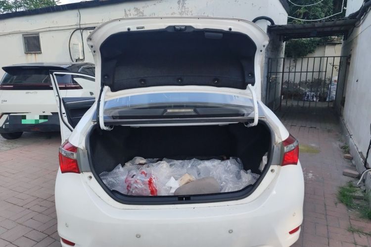 Used Toyota Corolla 2017 Revised Version 1.2T S-CVT GL Trunk