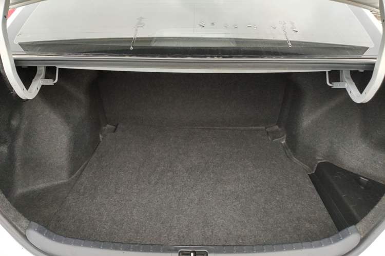 Used Toyota Corolla 2017 Revised Version 1.2T S-CVT GL Trunk