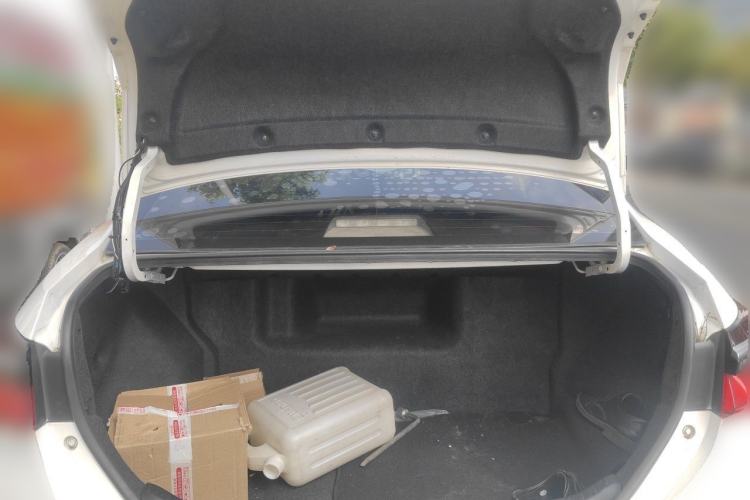 Used Toyota Corolla 2017 Revised Dual-Engine 1.8L E-CVT Leading Edition Trunk