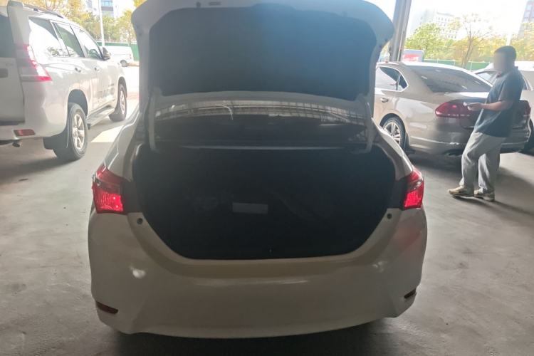 Used Toyota Corolla 2017 Revised Version 1.2T S-CVT GL Trunk
