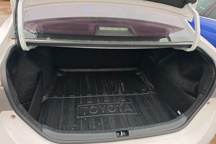 Used Toyota Corolla 2017 Revised Version 1.2T S-CVT GL Trunk