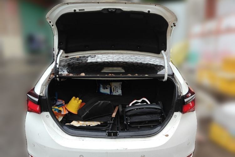 Used Toyota Corolla 2017 Revised Dual-Engine 1.8L E-CVT Leading Edition Trunk