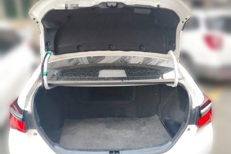 Used Toyota Corolla 2017 Revised Dual-Engine 1.8L E-CVT Leading Edition Trunk