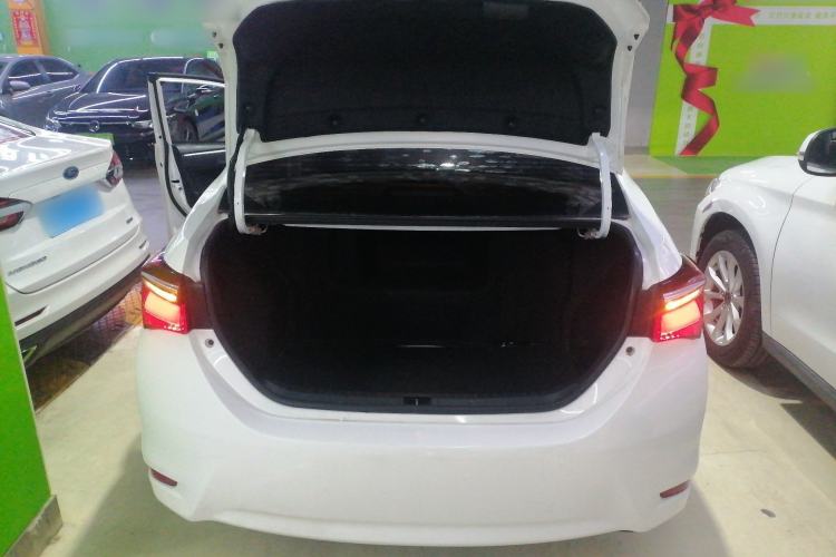 Used Toyota Corolla 2017 Revised Dual-Engine 1.8L E-CVT Leading Edition Trunk