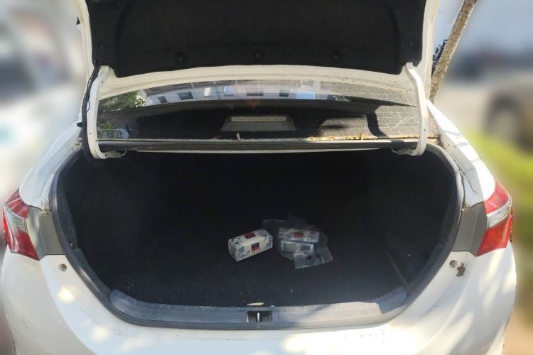 Used Toyota Corolla 2017 Revised Version 1.6L S-CVT GL Trunk