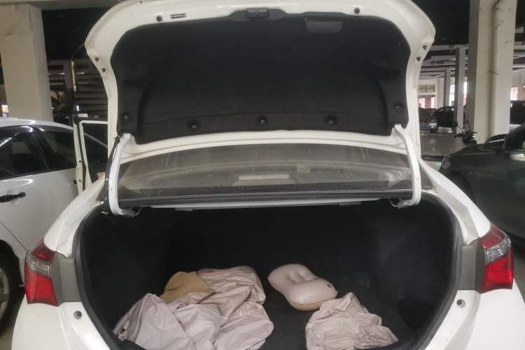 Used Toyota Corolla 2017 Revised Version 1.2T S-CVT GL Trunk