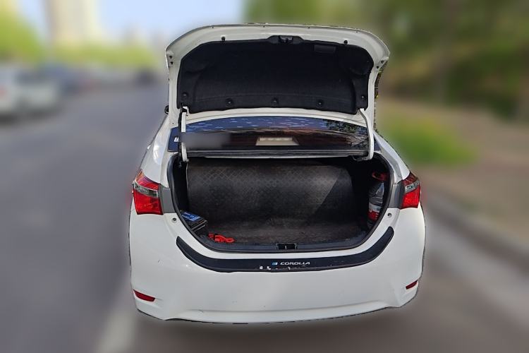 Used Toyota Corolla 2017 Revised Version 1.6L S-CVT GL Trunk