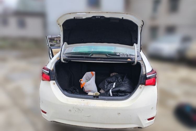 Used Toyota Corolla 2017 Revised Dual-Engine 1.8L E-CVT Leading Edition Trunk