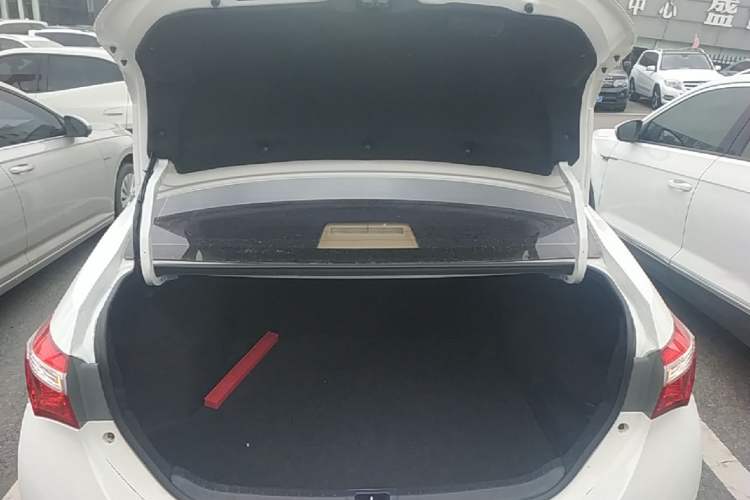 Used Toyota Corolla 2017 1.2T CVT GL-i Trunk