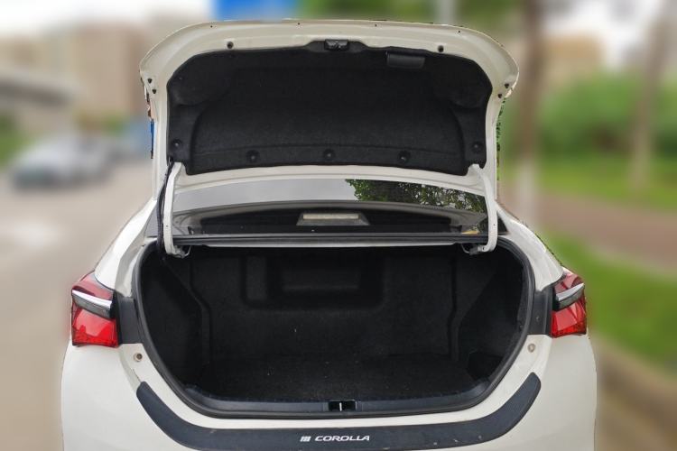 Used Toyota Corolla 2017 Revised Dual-Engine 1.8L E-CVT Leading Edition Trunk