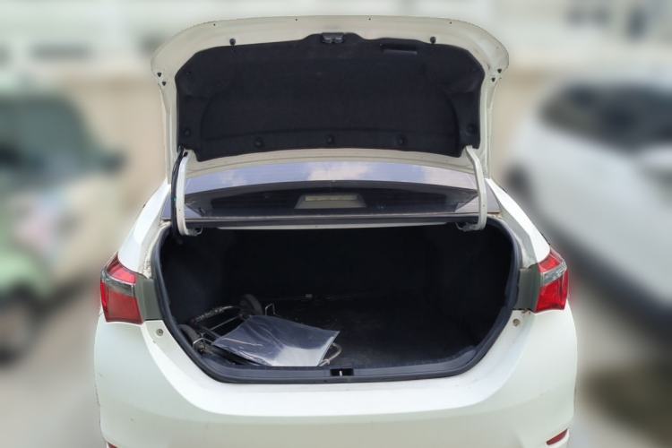 Used Toyota Corolla 2017 Revised Version 1.6L S-CVT GL Trunk