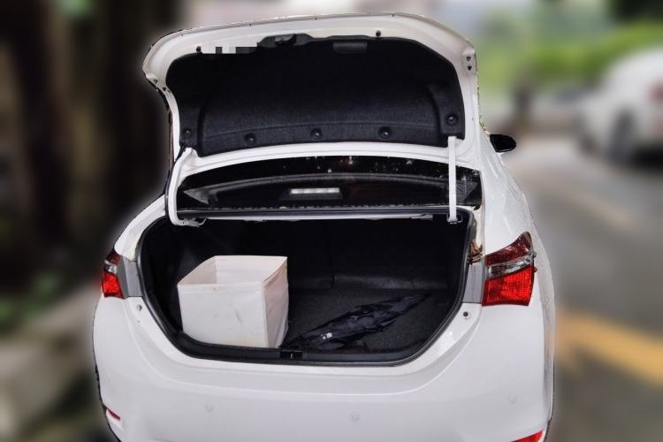 Used Toyota Corolla 2017 1.2T CVT GL-i Leather Edition Trunk