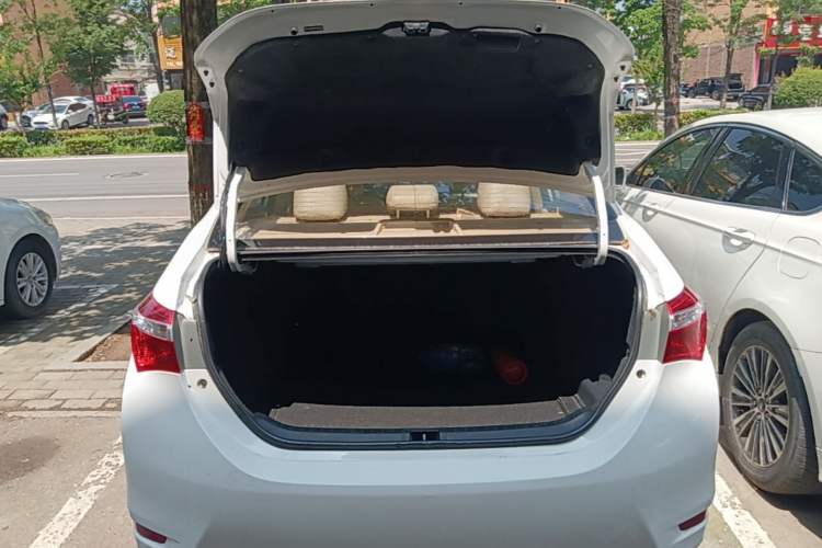 Used Toyota Corolla 2017 1.2T Manual GL Trunk