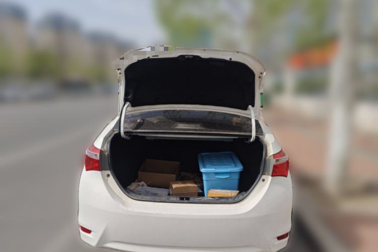 Used Toyota Corolla 2017 1.2T Manual GL Trunk