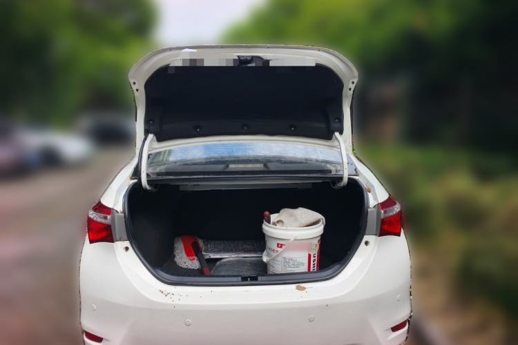 Used Toyota Corolla 2017 1.2T CVT GL-i Trunk