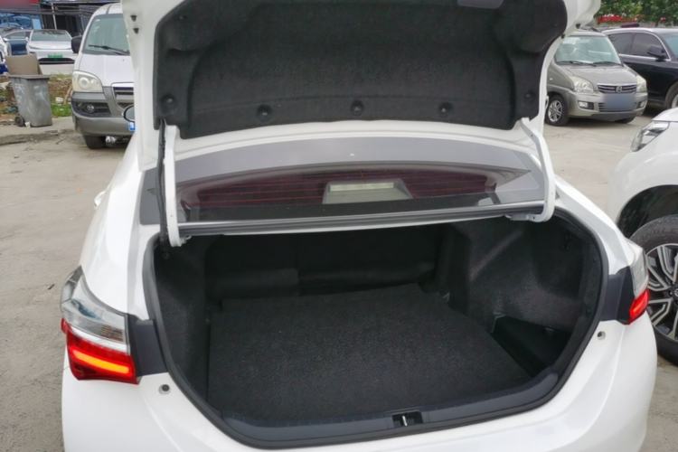 Used Toyota Corolla 2017 Revised Version 1.2T S-CVT GL-i Leather Edition Trunk