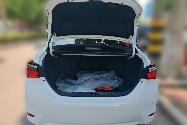Used Toyota Corolla 2017 Revised Dual-Engine 1.8L E-CVT Elite Edition Trunk