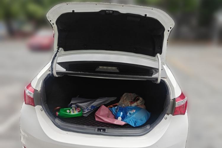 Used Toyota Corolla 2017 1.2T CVT GL Trunk