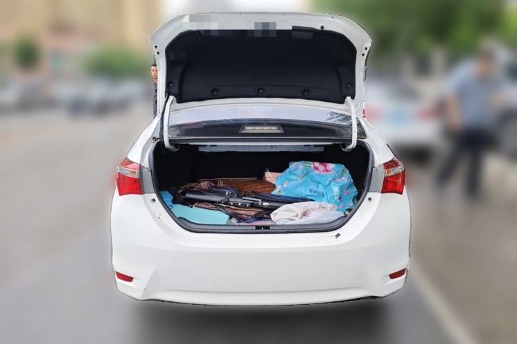 Used Toyota Corolla 2017 Revised Version 1.2T S-CVT GL Trunk