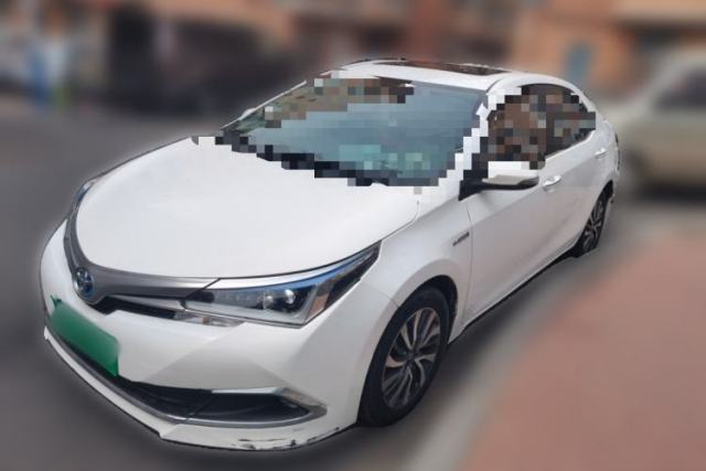 Ojetý Toyota Corolla 2017 Revised Dual-Engine 1.8L E-CVT Leading Edition