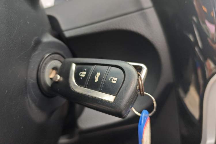 Used Toyota Corolla 2017 Revised Version 1.2T S-CVT GL-i Vehicle Key