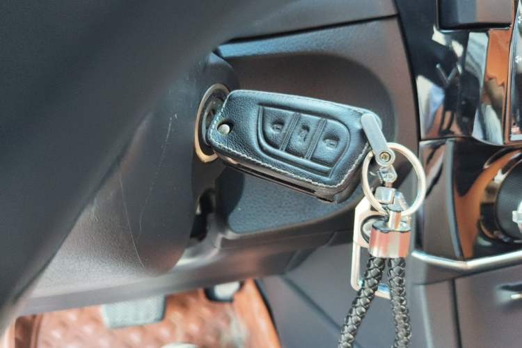 Used Toyota Corolla 2017 1.6L CVT GL Vehicle Key