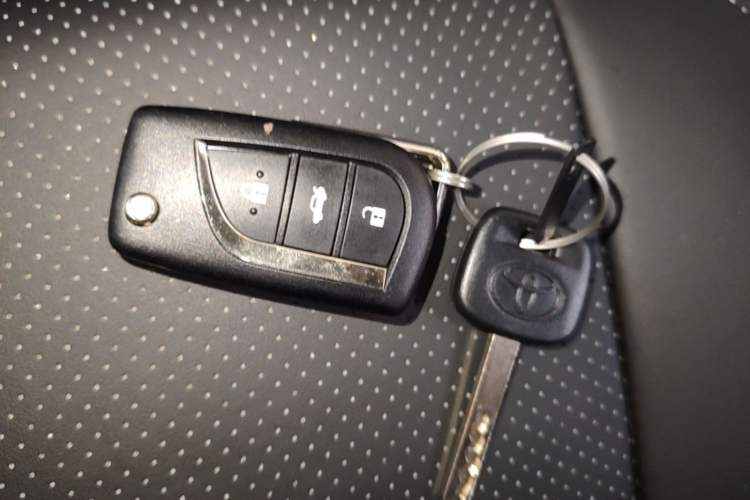 Used Toyota Corolla 2017 1.2T CVT GL Vehicle Key