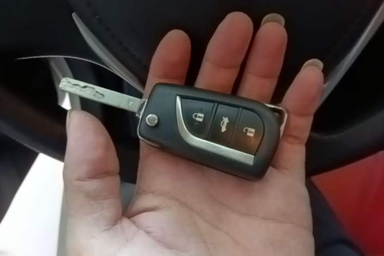 Used Toyota Corolla 2017 1.2T CVT GL Vehicle Key