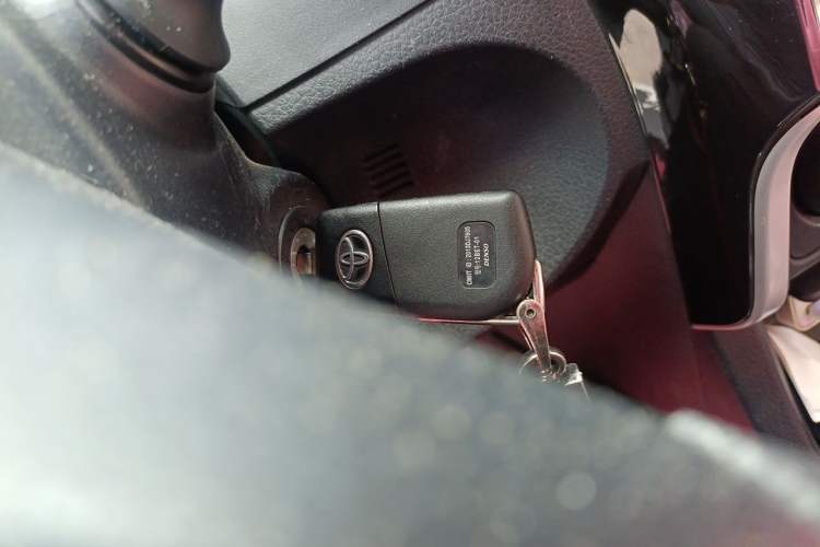 Used Toyota Corolla 2017 Revised Version 1.2T S-CVT GL Vehicle Key