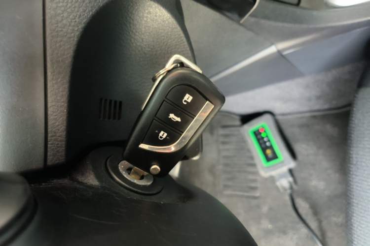Used Toyota Corolla 2017 Revised Version 1.2T S-CVT GL Vehicle Key
