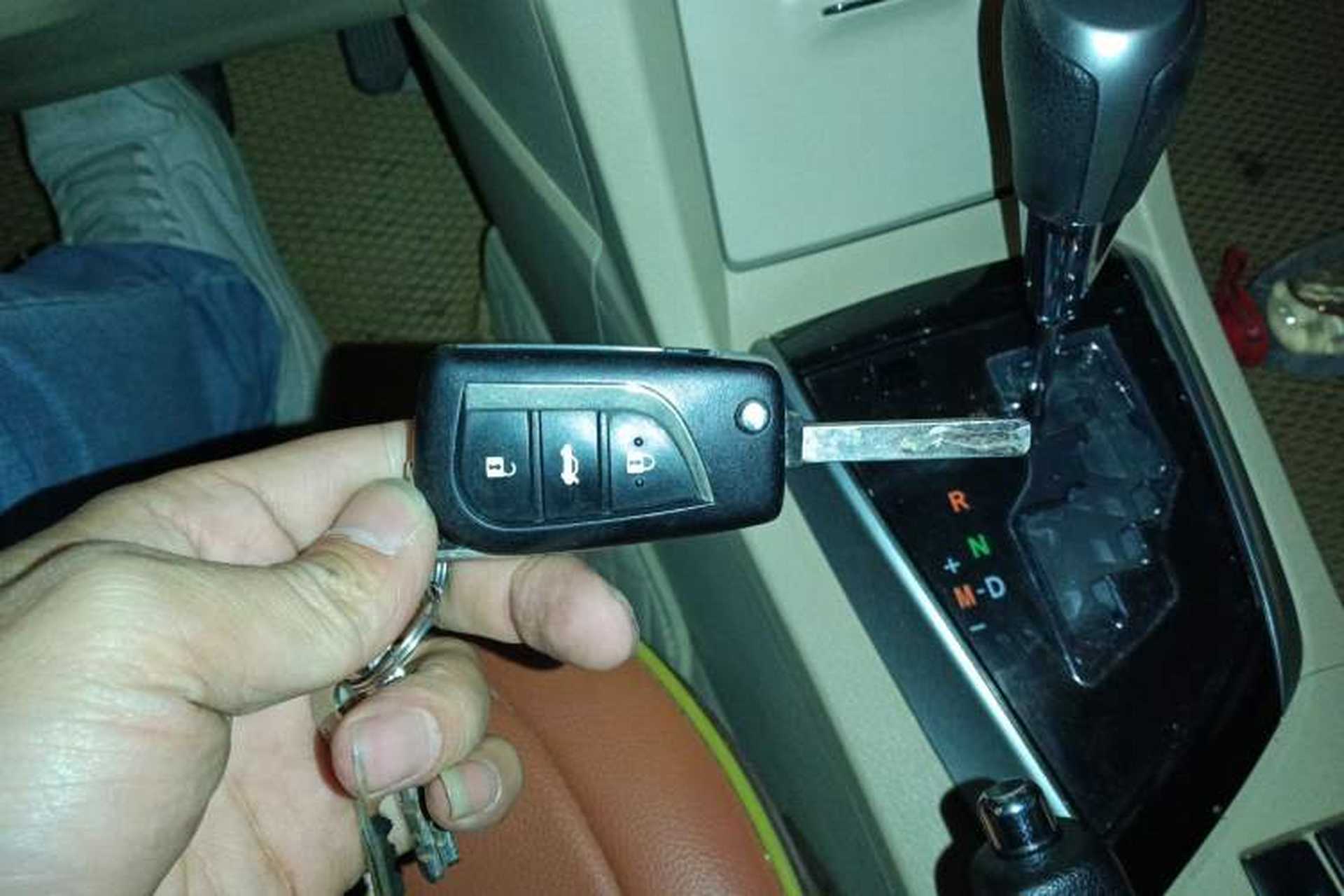 Used Toyota Corolla 2017 1.2T CVT GL Vehicle Key
