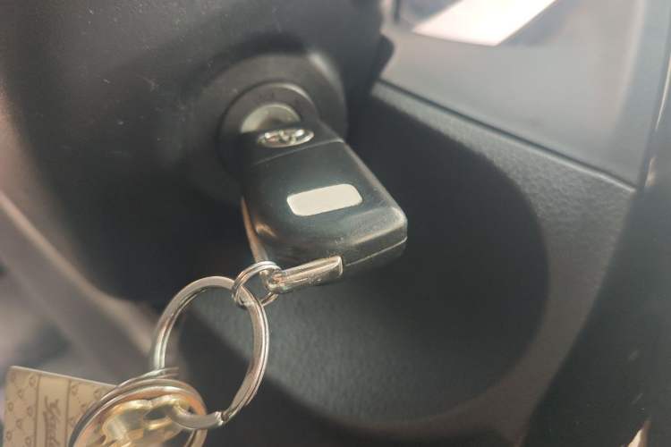Used Toyota Corolla 2017 Revised Version 1.2T S-CVT GL Vehicle Key