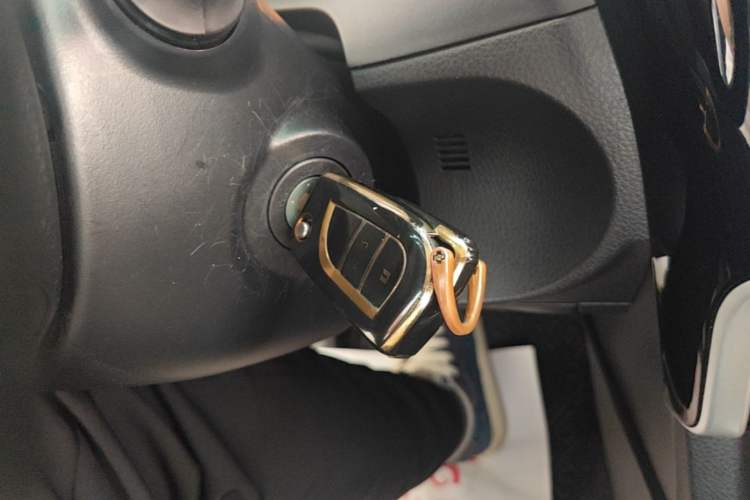 Used Toyota Corolla 2017 Revised Version 1.2T S-CVT GL Vehicle Key