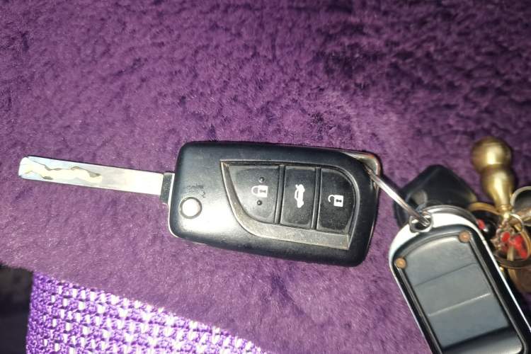 Used Toyota Corolla 2017 1.6L Manual GL Vehicle Key