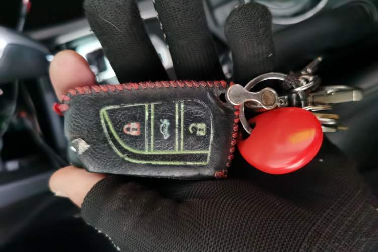 Used Toyota Corolla 2017 Revised Version 1.2T S-CVT GL Vehicle Key