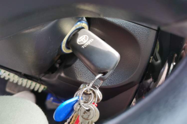 Used Toyota Corolla 2017 Revised Version 1.2T S-CVT GL Vehicle Key