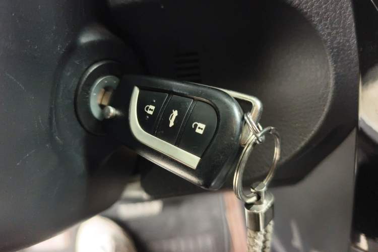 Used Toyota Corolla 2017 Revised Version 1.2T S-CVT GL Vehicle Key