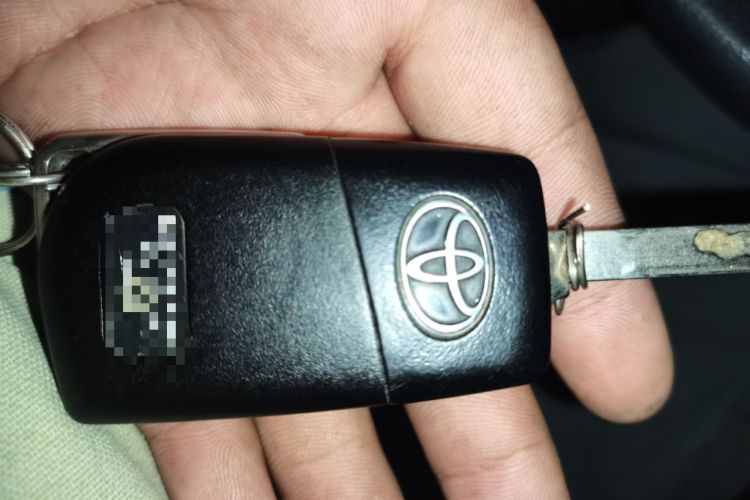 Used Toyota Corolla 2017 Revised Version 1.2T Manual GL Vehicle Key