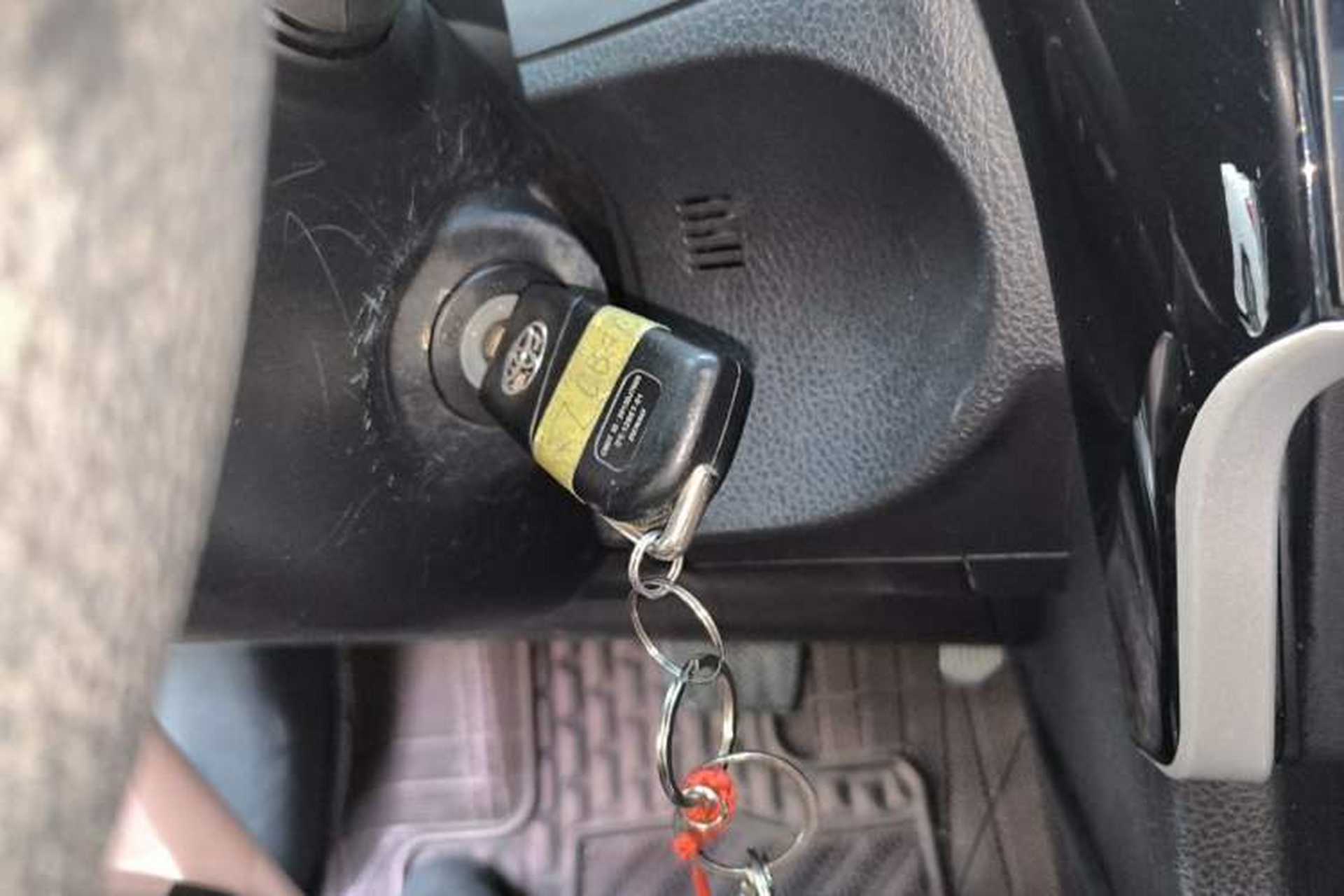 Used Toyota Corolla 2017 Revised Version 1.2T S-CVT GL Vehicle Key