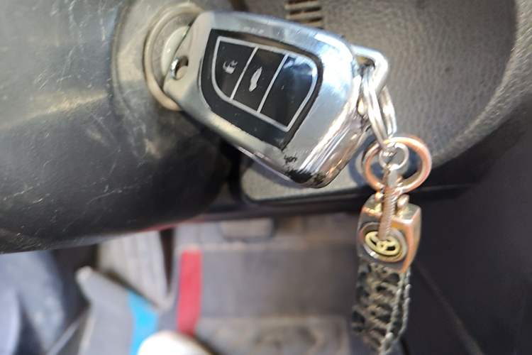 Used Toyota Corolla 2017 Revised Version 1.6L S-CVT GL Vehicle Key