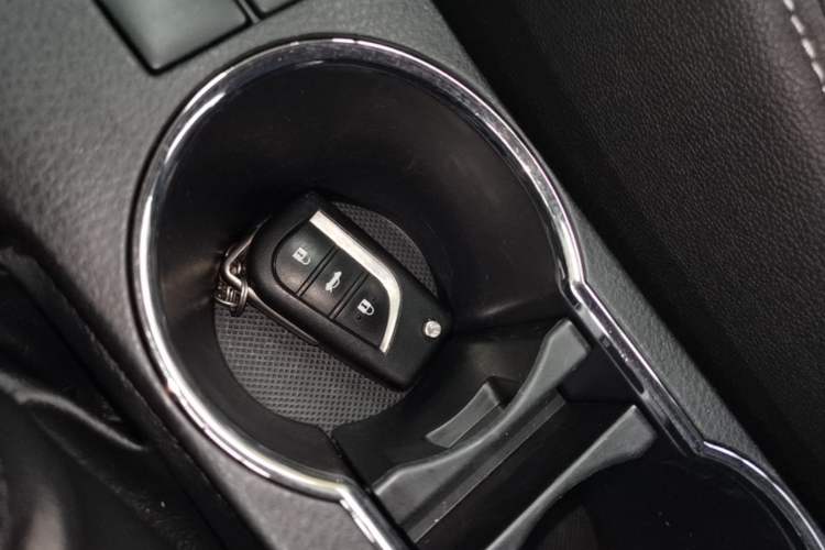 Used Toyota Corolla 2017 Revised Version 1.2T S-CVT GL Vehicle Key