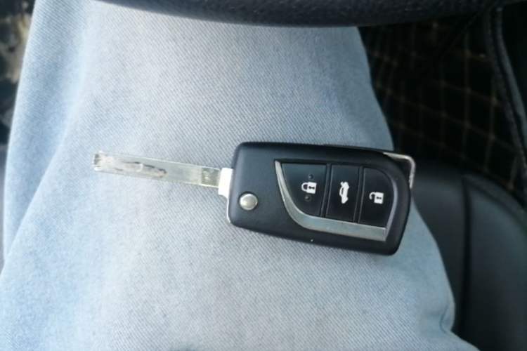 Used Toyota Corolla 2017 1.2T CVT GL Vehicle Key