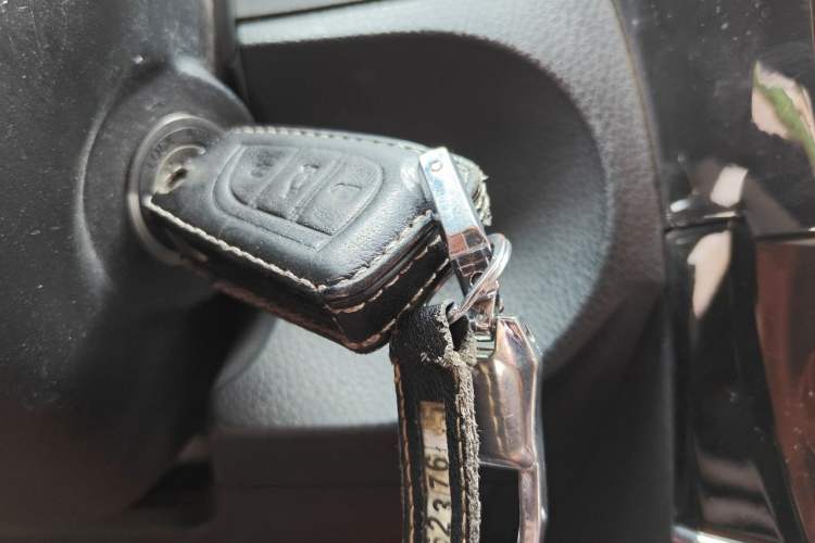 Used Toyota Corolla 2017 1.6L CVT GL Vehicle Key
